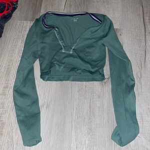 URBAN OUTFITTERS LONG SLEEVE